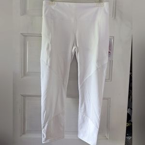 NWT Athleta Contender Capri - Size M